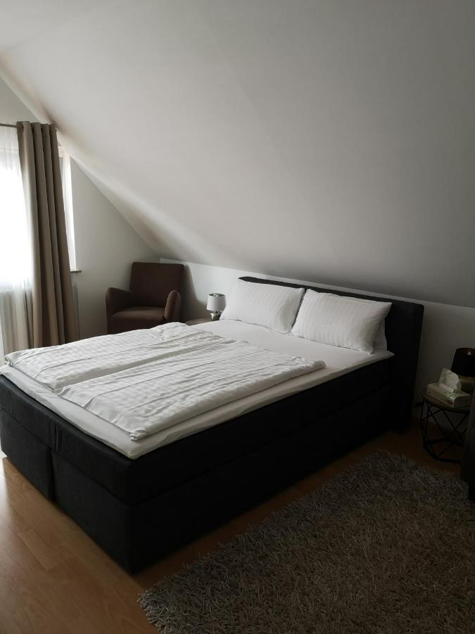 Tuniberg Restaurant Hotel Freiburg im Breisgau Eksteriør bilde