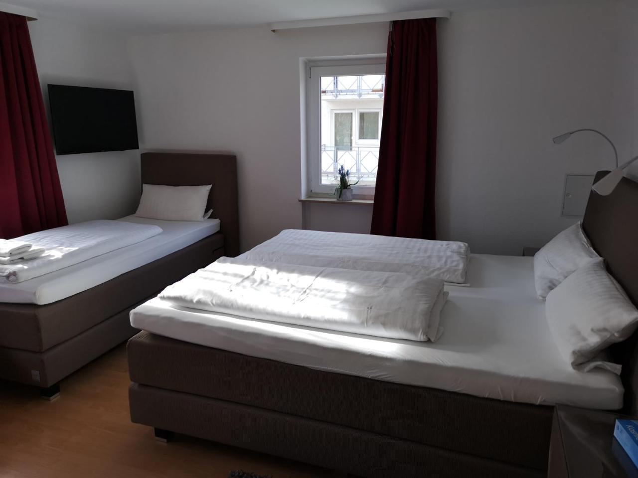 Tuniberg Restaurant Hotel Freiburg im Breisgau Eksteriør bilde
