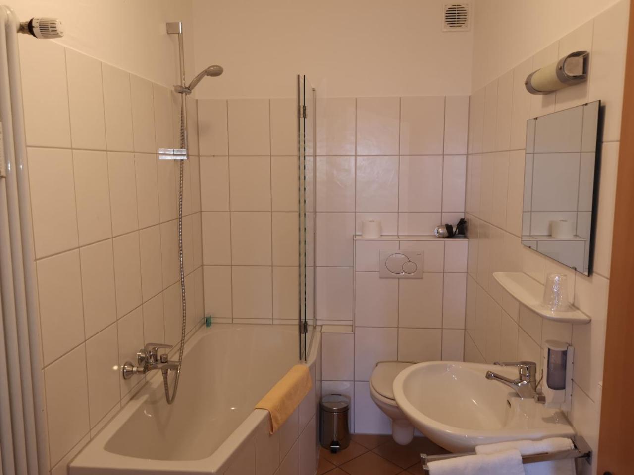 Tuniberg Restaurant Hotel Freiburg im Breisgau Eksteriør bilde
